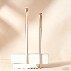 Crescent Blade Eyeliner Brush - Premium Fiber + Reinforced Ferrule + Non-Slip Wooden Handle, Precise for Eyeliner/Waterline/Eyeshadow Detailing