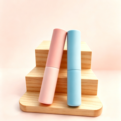 Portable Silicone Lip Brush - Soft Round Tip with Cap, Ideal for Lipstick/Lip Gloss/Concealer/Blending, Beginner-Friendly Makeup Tool